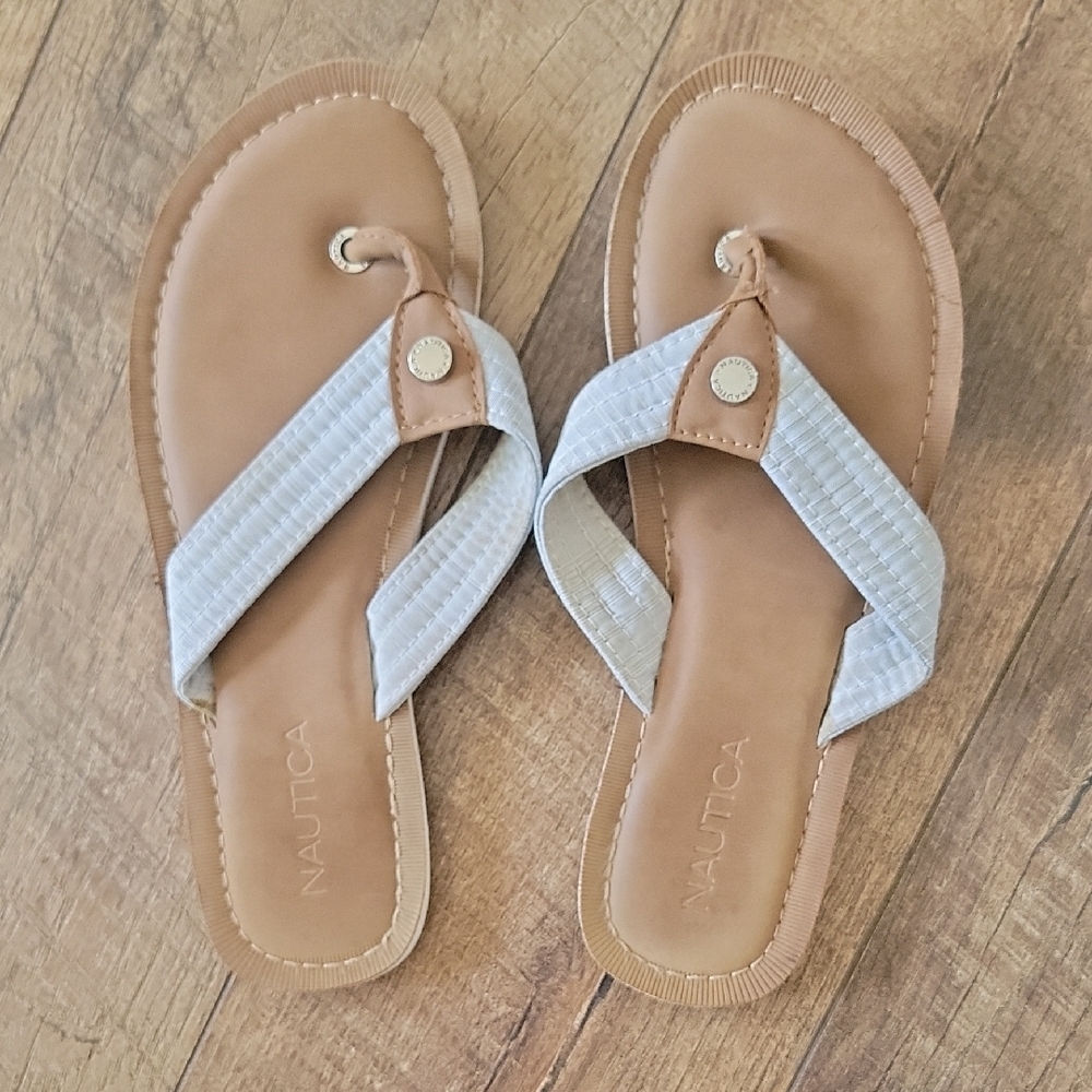 Nautica Women's Brown and Cream Sandals